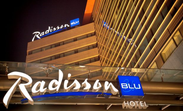 Amendă de 33.000 de lei și 11 camere închise, după ce șeful ANPC a fost invitat la Hotelul Radisson Blue