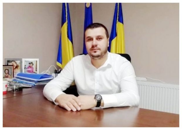 Edil din Argeș, agresat de o femeie în sediul Primăriei. De la ce a pornit conflictul