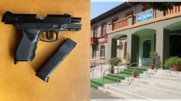 Elev din Vâlcea, prins la cursuri cu un pistol airsoft. Cum a fost sancționat de autorități