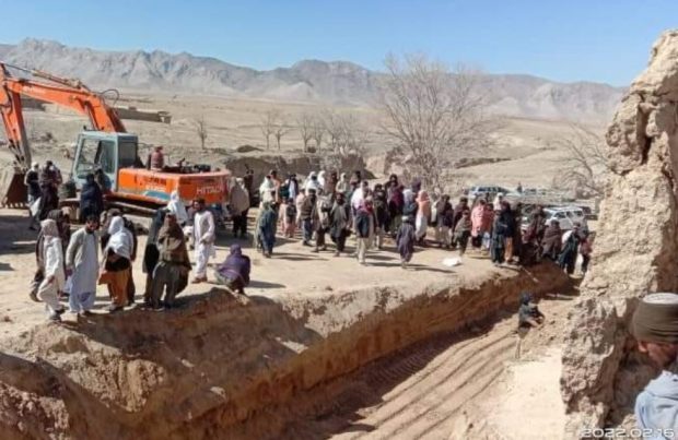 Băiețel de 9 ani din Afganistan, blocat de două zile într-un puț secat. Cum decurge operațiunea de salvare