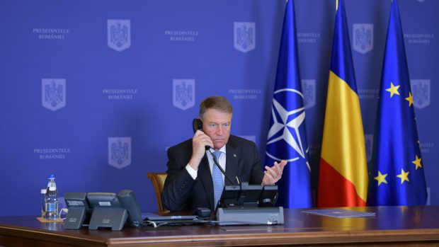 Klaus Iohannis, discuție cu Joe Biden. Președintele român a cerut accelerarea procesului de creare a Grupului de Luptă al NATO în România