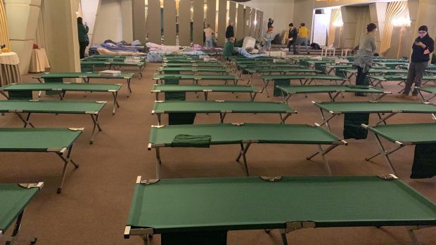 Nicuşor Dan anunță că 710 refugiaţi au primit asistenţă și că s-au strâns peste 7 tone de ajutoare de la bucureșteni