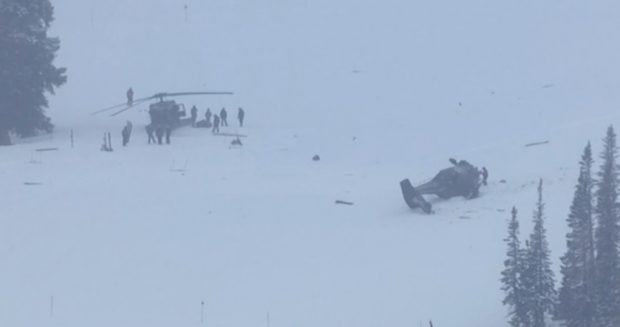 Două elicoptere Black Hawk s-au prăbușit în apropierea unei pârtii de schi americane