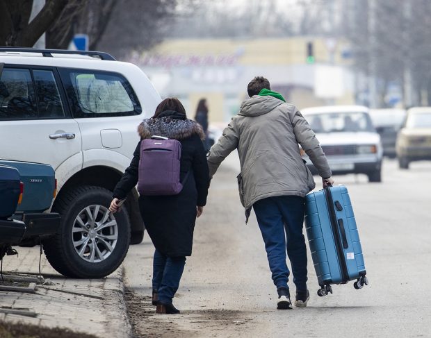 Cum trăiesc ucrainenii și rușii prima zi de război, pe Twitter. „Plâng, aici e casa mea şi n-o pot părăsi” vs „Sunt din Rusia. Îmi este ruşine”