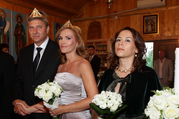 În familie. Gabriela Firea a adus-o pe nașa sa de cununie secretar general la Ministerul Familiei