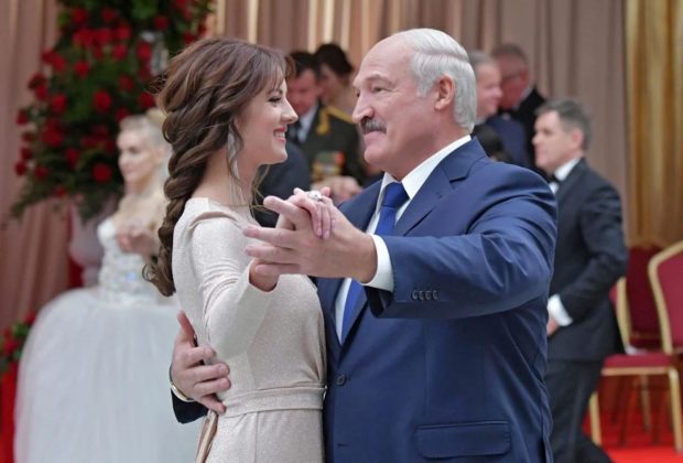 Cine e Lukașenko, dictatorul care poate transforma conflictul din Ucraina într-un război extins? Are o agenție de fotomodele patronată de stat