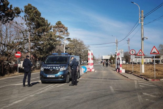 Numărul celor care au trecut frontiera Ucrainei și au ajuns în România s-a dublat în 24 de ore