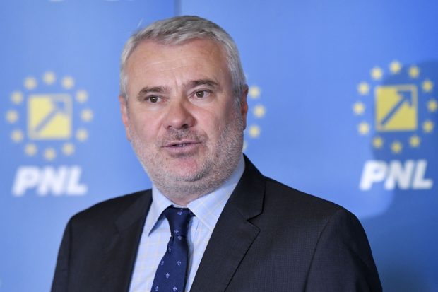 Deputatul PNL Gigel Știrbu, după scandalul dintre Simion și ministrul energiei: Parlamentarii cu ieșiri nervoase trebuie să fie controlați psihiatric