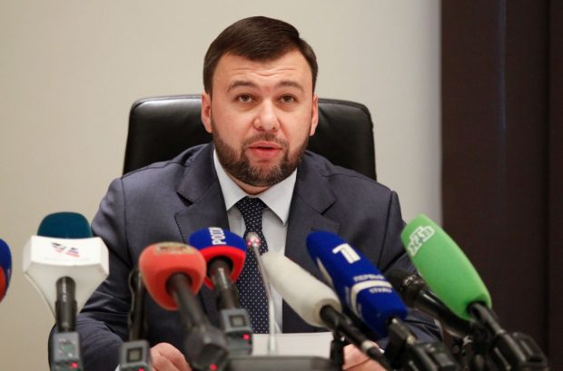 Liderul separatiștilor proruși din Donbas anunță „evacuarea în masă a populației în Rusia”. Putin cere Kievului să discute cu separatiştii