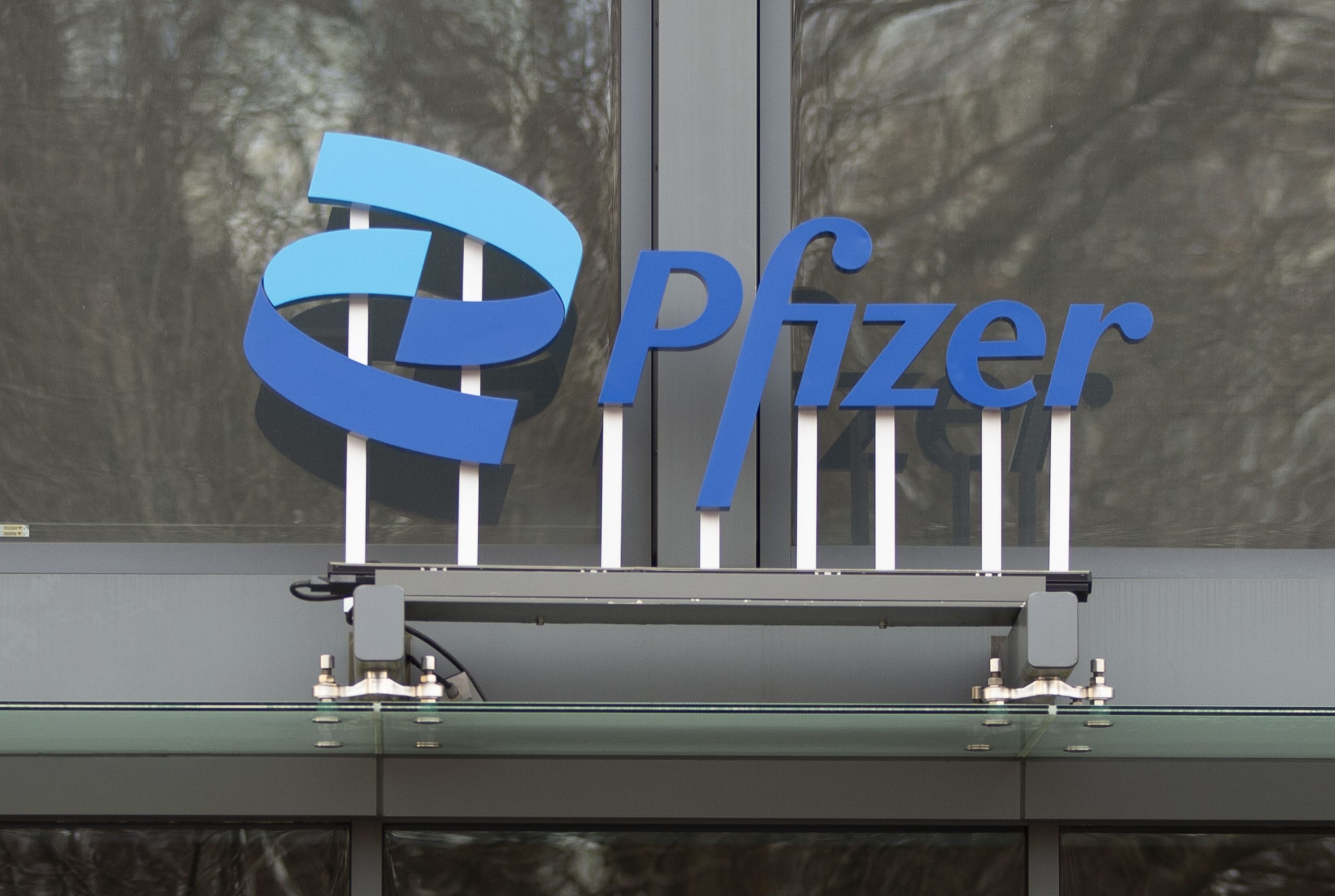 Pfizer Dă în Judecată Ungaria Pentru Neplata Vaccinurilor COVID. Un Caz Similar Este în Desfășurare împotriva Poloniei