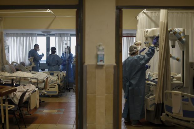 O jumătate de milion de decese asociate COVID de la descoperirea Omicron, anunță OMS