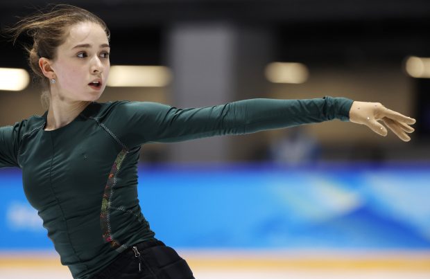 Patinatoarea Kamila Valieva continuă la Jocurile Olimpice de la Beijing datorită „circumstanțelor excepționale”