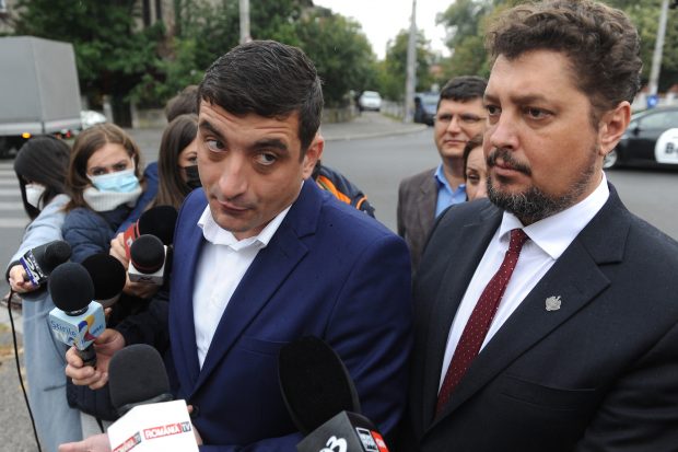Tensiuni la vârful AUR din cauza lui Călin Georgescu. Simion: „Dl Georgescu nu dă reacții acum, trebuie să-și recalibreze discursul”