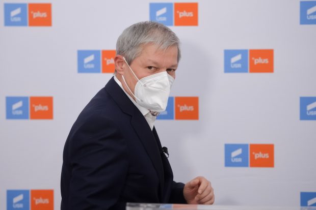 AUDIO. Înregistrări din ședința USR în care Cioloș vorbește despre demisie. „Pun programul ăsta cu mandatul pe masă și vă rog să nu îl luați ca pe o amenințare”