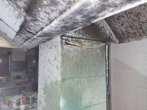 Incendiu puternic într-un complex spa din Vâlcea. 43 de persoane s-au autoevacuat