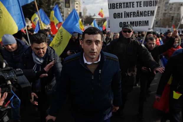 AUR aşteaptă 20.000 de oameni în Capitală, dar Primăria a aprobat un protest cu 100. „E posibil să luăm amenzi. Libertatea are şi ea costuri“
