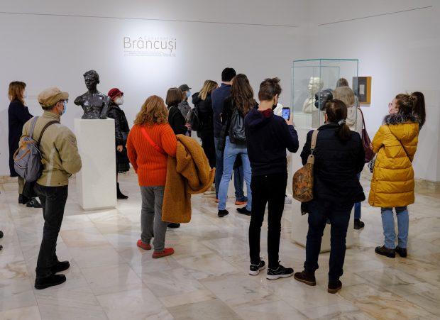 „Un weekend cu Brâncuşi”. Muzeul de Artă al României a expus operele marelui sculptor
