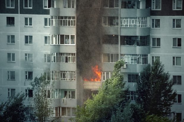 Incendiile în clădiri, soluții pentru prevenirea lor și evitarea pierderilor de vieți
