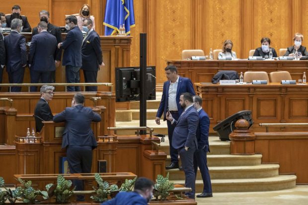 Sancțiunea din Parlament pe care o riscă George Simion după incidentul violent: un avertisment scris