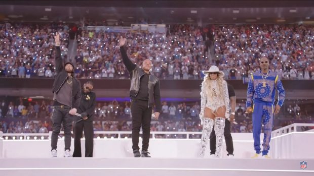 Super Bowl, momente memorabile la pauză. Eminem, Dr. Dre, Snoop Dogg și Kendrick Lamar, pe aceeași scenă
