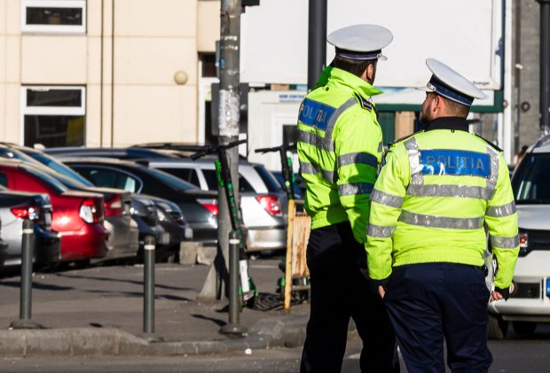 SURSE: Al șaselea polițist, pus sub control judiciar în cazul bărbatului din Gorj bătut de mascați