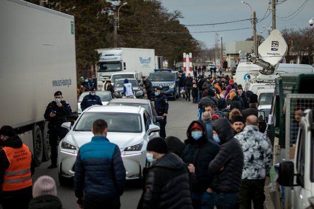 ONU: Peste jumătate de milion de oameni au fugit din Ucraina de la începutul invaziei ruse