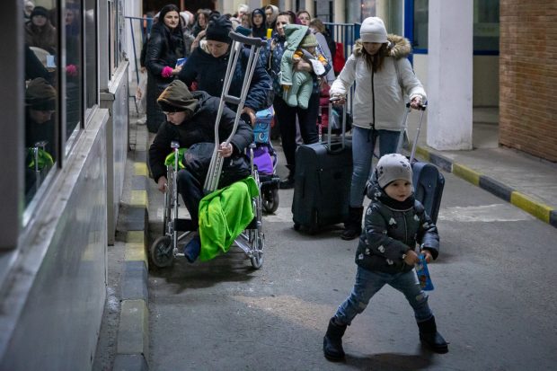 ONU: Peste 1,2 milioane de ucraineni și-au părăsit țara până acum. Jumătate dintre aceștia sunt copii