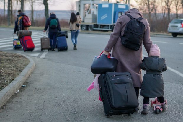 Ajutoare pentru refugiații din Ucraina. Cine a demarat campanii de strângere și cum puteți ajuta – listă provizorie
