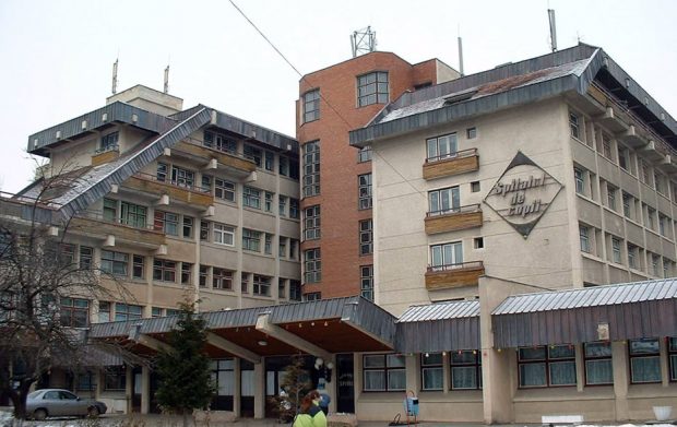 Copil de 11 ani din Sfântu Gheorghe, în stare gravă după ce a fost atacat de câini când se întorcea de la școală