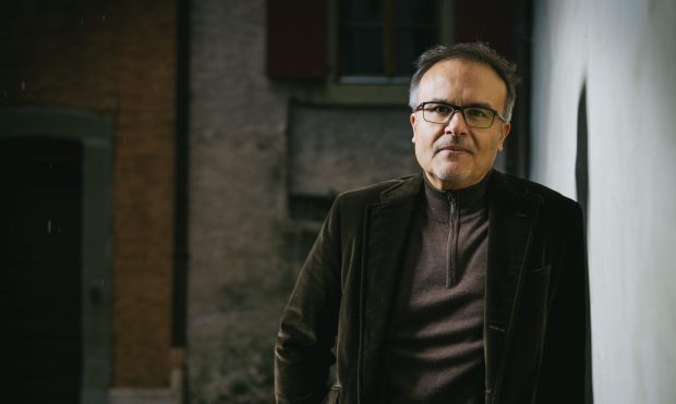 Viața lui Dan Staner, românul care e unul dintre șefii companiei farmaceutice Moderna: Avea 12 ani când a fugit din România cu familia, tatăl i-a murit de COVID