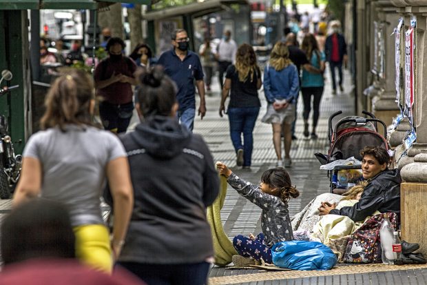 Microsoft a dezvoltat un algoritm pentru a prezice ce adolescente vor rămâne însărcinate într-o provincie săracă din Argentina