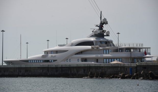 Iahtul de lux al lui Vladimir Putin a părăsit de urgență portul din Hamburg