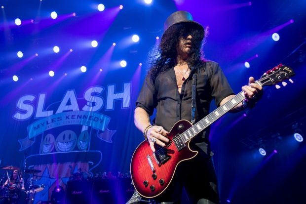 Slash, legendarul chitarist Guns N’ Roses, a terminat cu excesele: „Viața este prea scurtă pentru droguri”