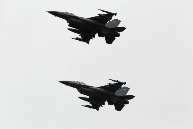 Avioane americane F-16 repoziționate din Germania în România, „pentru a întări securitatea regională”