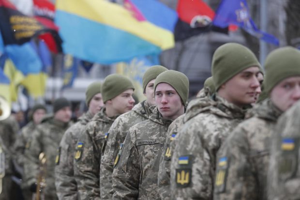 Numărul mare de cazuri COVID ar putea complica planurile militare ale Moscovei. Cum a afectat Omicron armatele Rusiei și Ucrainei