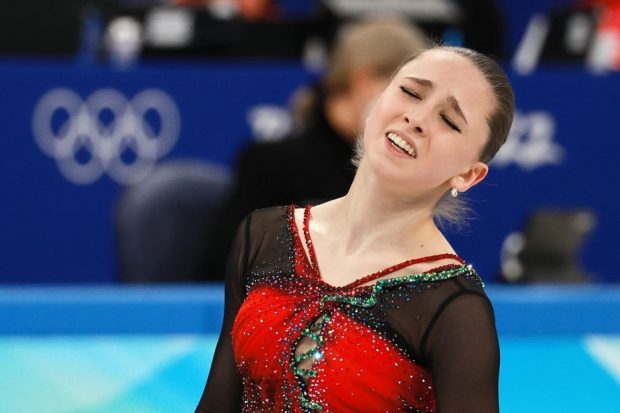 CNN: Rusoaica Kamila Valieva, „noua minune” a patinajului artistic, depistată pozitiv. Agenția TASS: Medaliile de aur din proba pe echipe nu vor fi retrase