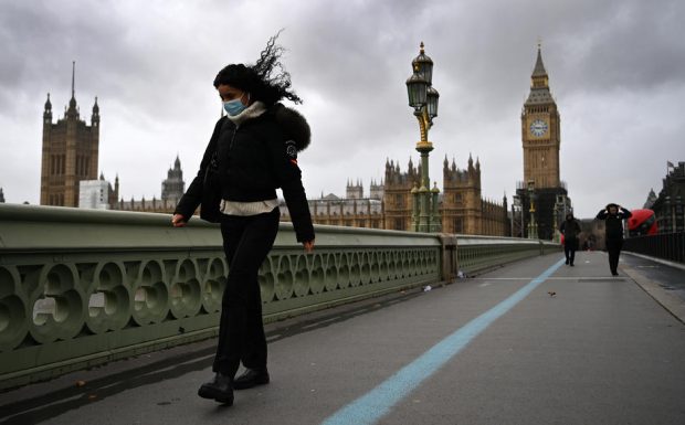 Furtuna Eunice a lovit Marea Britanie și Irlanda: Alertă cod roșu, inclusiv la Londra