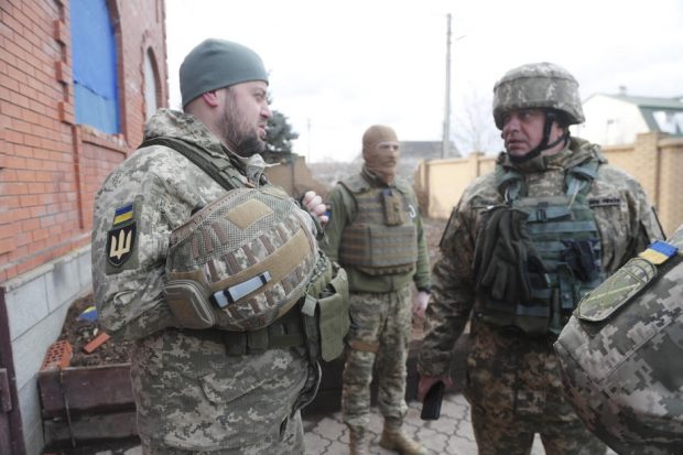 Echipă CNN și mai mulți jurnaliști, atacați cu tir de mortiere, în timp ce se aflau pe linia frontului din estul Ucrainei. O grupare militară privată, acuzată de „sabotaj”
