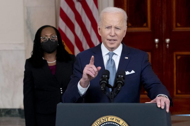 Biden a anunțat interzicerea importurilor de petrol rusesc în SUA: „Nu vom fi parte a finanțării războiului lui Putin. Dar măsura ne va costa”