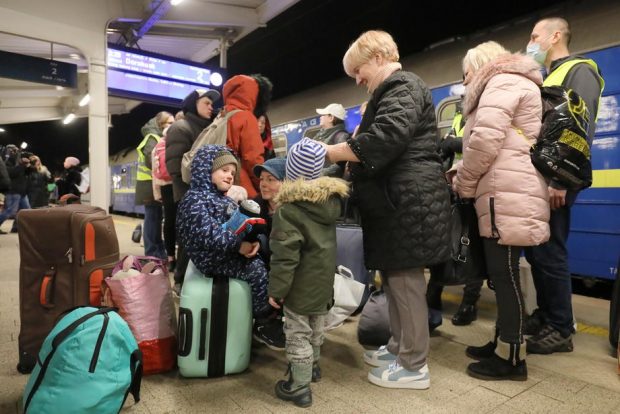 7 milioane de ucraineni, strămutați din cauza invaziei Rusiei, anunță Uniunea Europeană