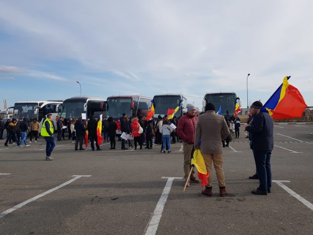 Protestul AUR a început azi la Ploiești. „Convoiul Libertății” se pregătește să plece spre Capitală