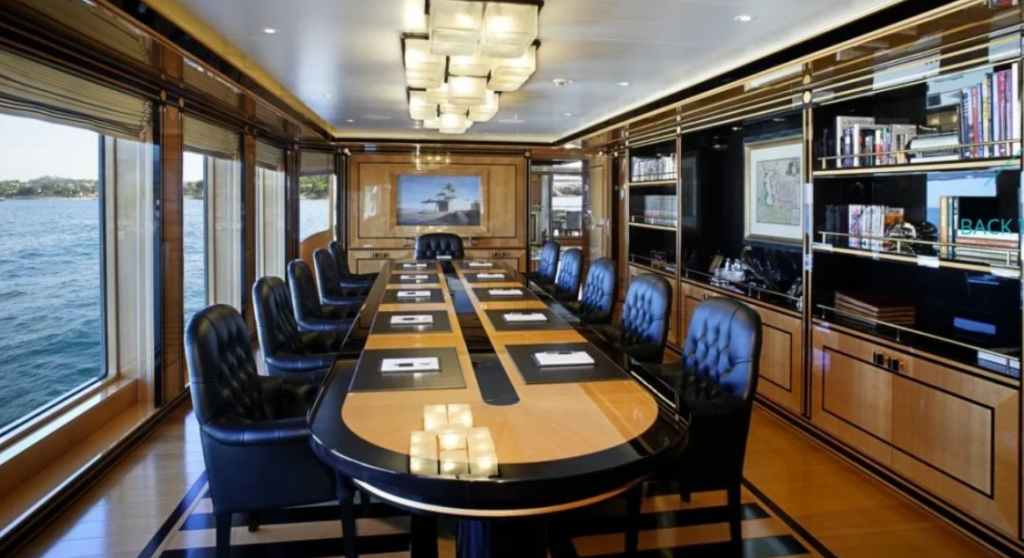 Biden i-a amenințat pe oligarhii ruși că „o să le confiște iahturile”. Care sunt cele mai luxoase