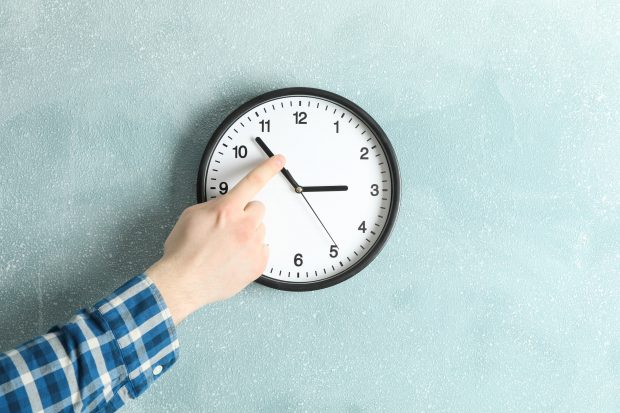 De azi-noapte s-a schimbat ora. Cum se face trecerea la ora de vară în România