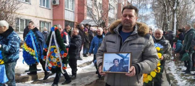 Pilotul etnic român Ciobanu și prietenul său Oksancenko, uciși de ruși în război, au fost înmormântați în „Orașul Păcii” din Ucraina