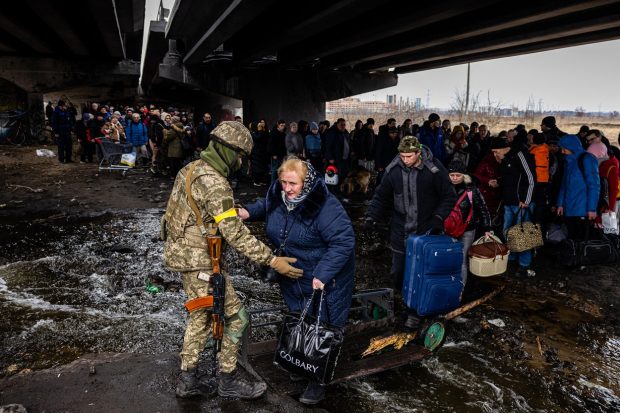 LIVETEXT Război în Ucraina, ziua 12 | Rusia anunță oprirea focului, marți dimineață, pentru evacuarea civililor  din cinci orașe