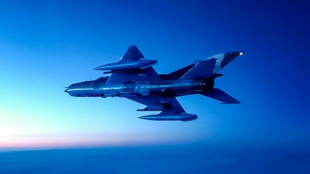MApN: Un MiG 21 LanceR a dispărut de pe radar