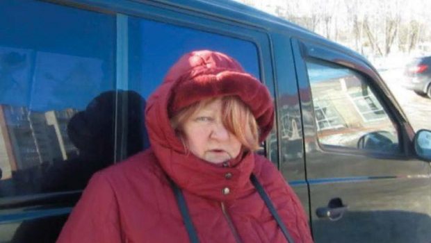 O pensionară din Rusia are dosar penal pentru că a postat „informații false despre armată”, pe canalul ei de Telegram cu 170 de abonați