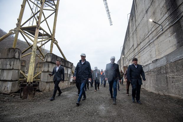 Ministrul mediului a inaugurat barajul Mihăileni după 36 de ani de la începerea lucrărilor