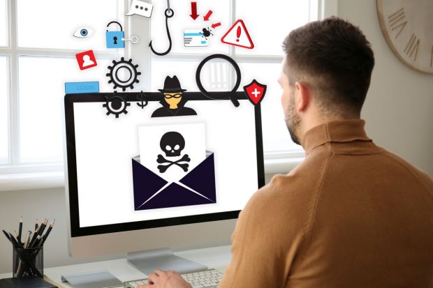 Cum îți dai seama dacă ți-a fost spartă adresa de e-mail