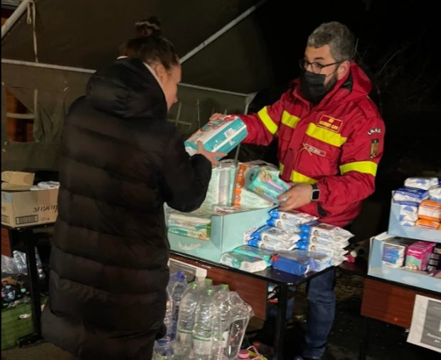 Bogdan Oprea, voluntar în Vama Siret: „Cutremurătoare sunt momentele când preiei mame cu copii în brațe care plâng speriați”